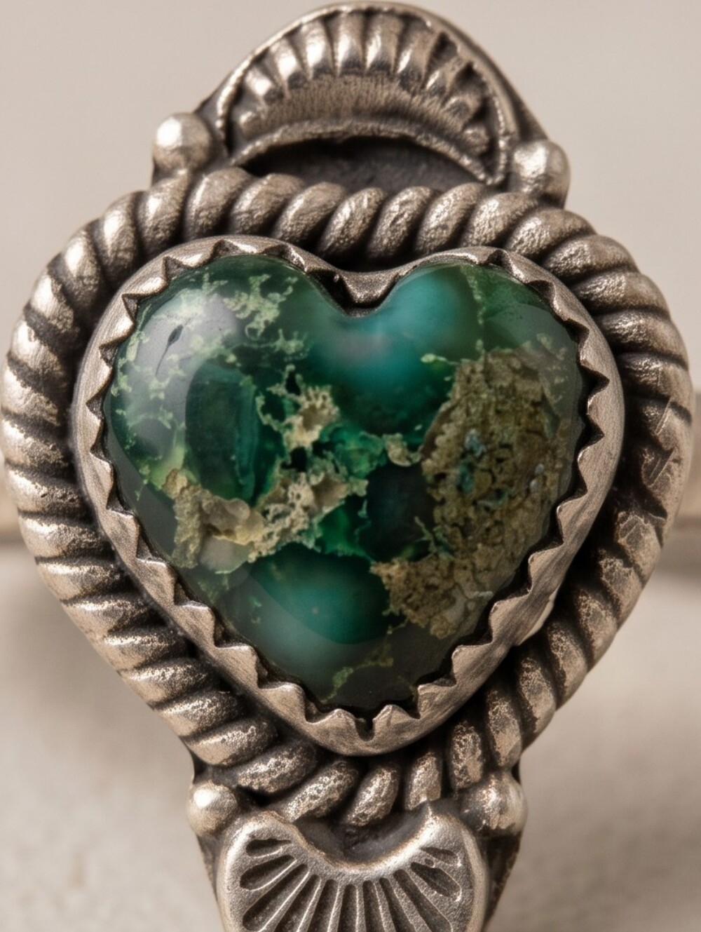 Sterling Silver Green Sanoran Gold Turquoise Adjustable  Heart Ring - Picture 8 of 9